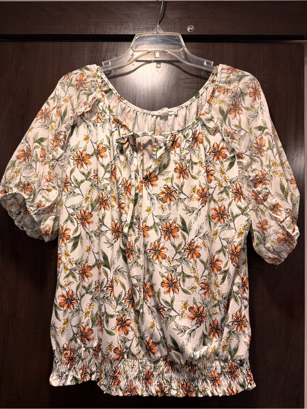 Floral Smocked Hem Women's Blouse in White and Orange; EUC; Large